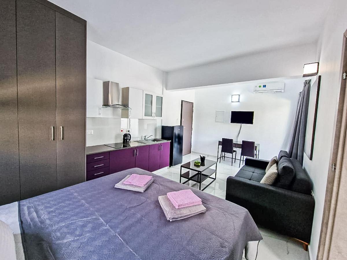 איה נאפה Giorgis Luxury Apartments מראה חיצוני תמונה