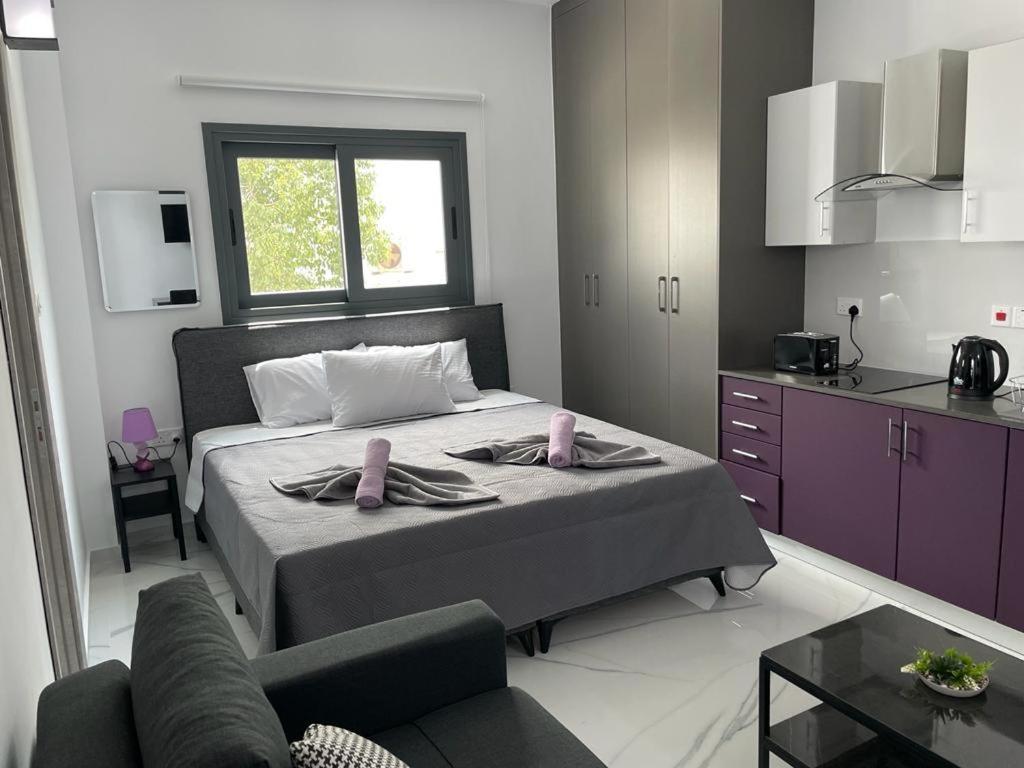 איה נאפה Giorgis Luxury Apartments מראה חיצוני תמונה