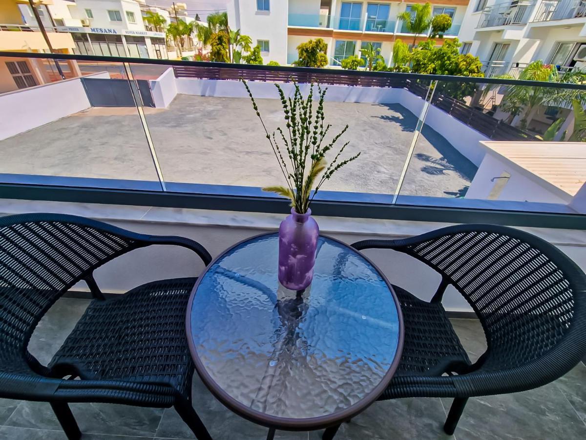איה נאפה Giorgis Luxury Apartments מראה חיצוני תמונה