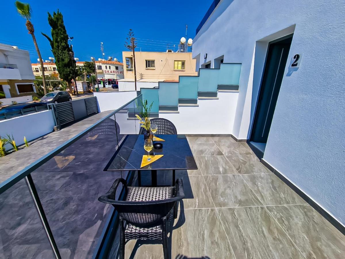 איה נאפה Giorgis Luxury Apartments מראה חיצוני תמונה
